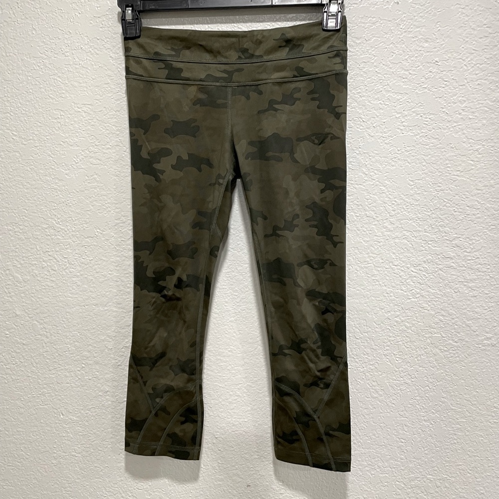 Lulu green camo leggings! Hardly worn! Cutest!
